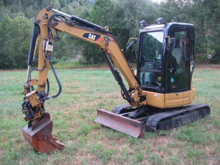 BobCat 303C