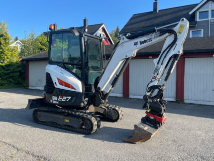 Bobcat E27