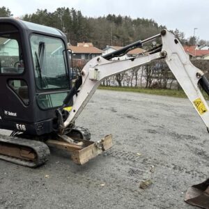 Bobcat E16