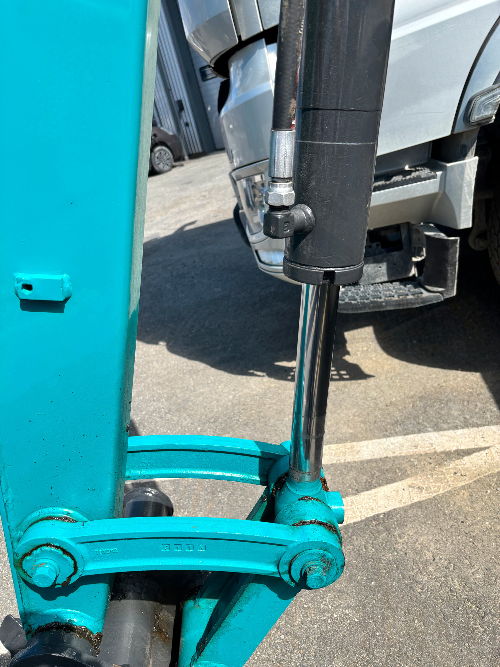 Kubota U30 – Image 11