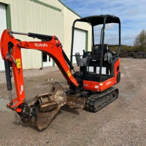 Kubota KX015-4.