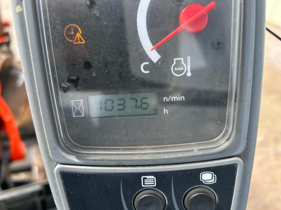 Kubota KX015-4. – Image 12