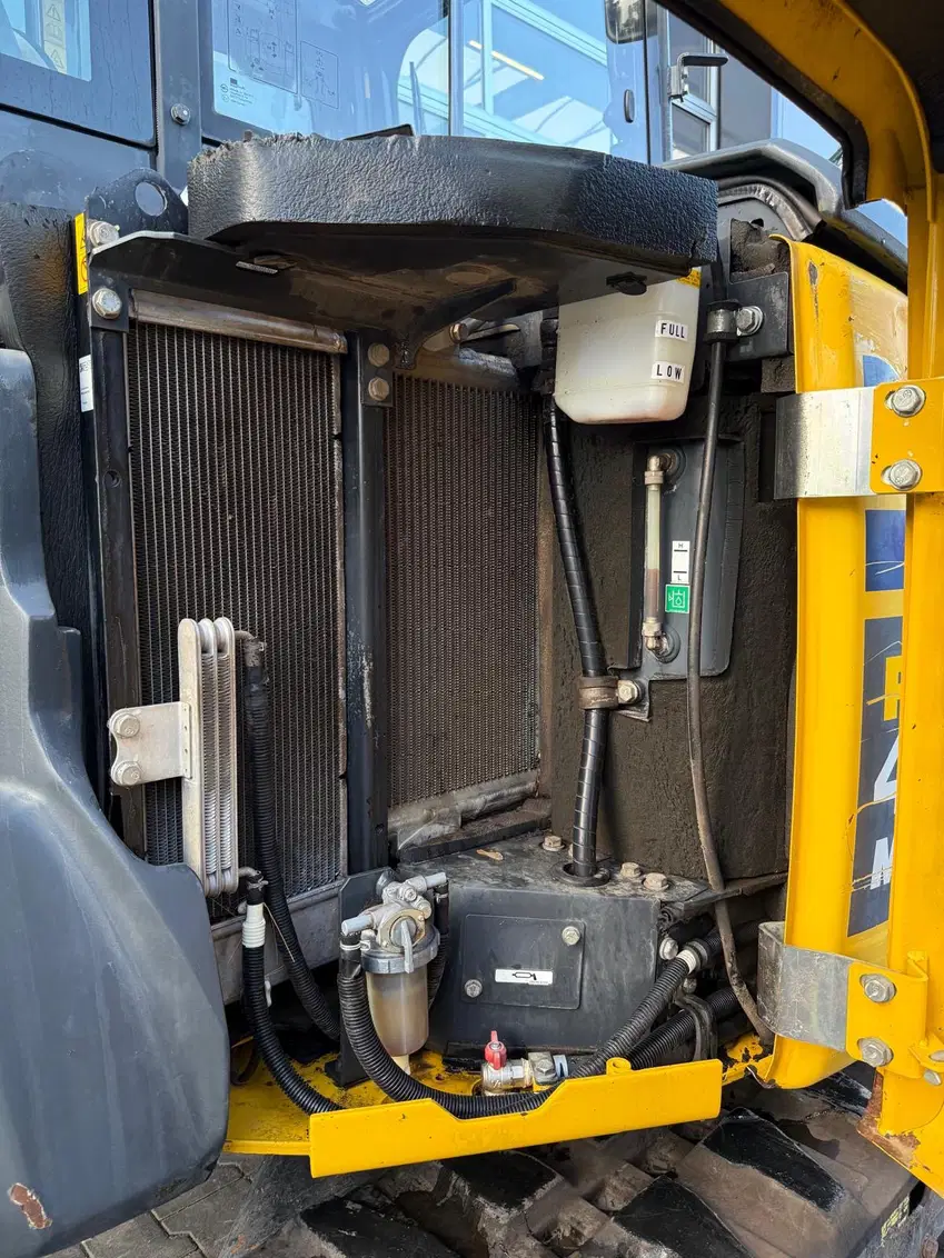 Komatsu PC45MR-3 – Image 20