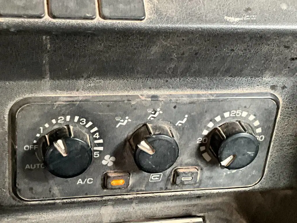 Takeuchi TB 290 – Image 8